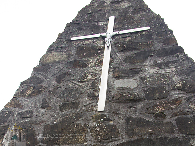На Стрийщині відновили хрест, який освячував митрополит Андрей Шептицький