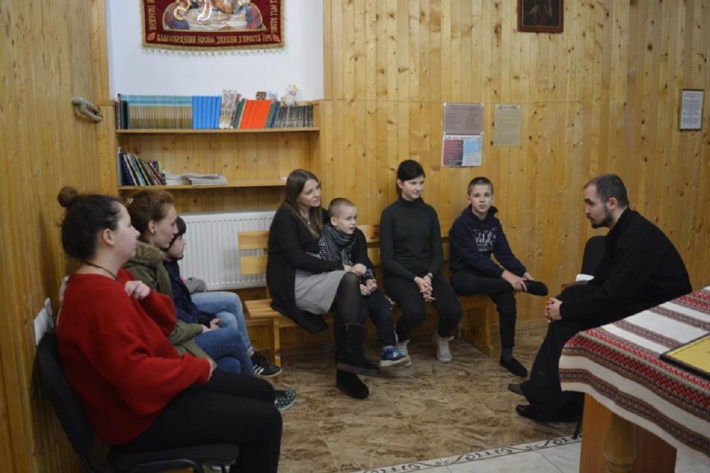 Львівський центр опіки сиріт розпочав першу в цьому році Різдвяну школу
