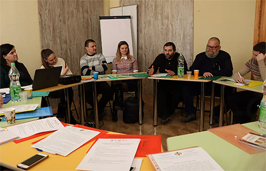 Самбірсько-Дрогобицький осередок Карітасу провів круглий стіл «Мир починається з мене»