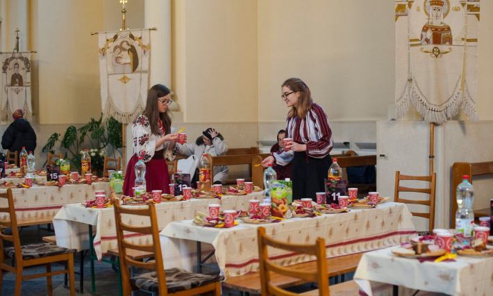Різдвяний обід для бідних: у Львові запрошують долучитися до благодійної акції