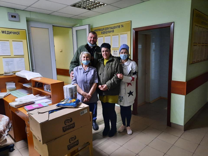 До Дня Збройних сил України військово-медичний капелан Київської архиєпархії завітав до медиків із подарунками