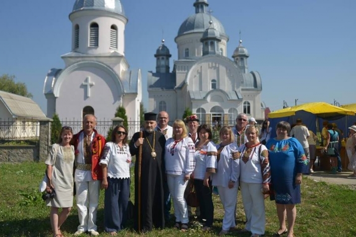 Єпископ Василь (Івасюк) узяв участь в урочистому відкритті Міжнародного гуцульського фестивалю на Коломийщині
