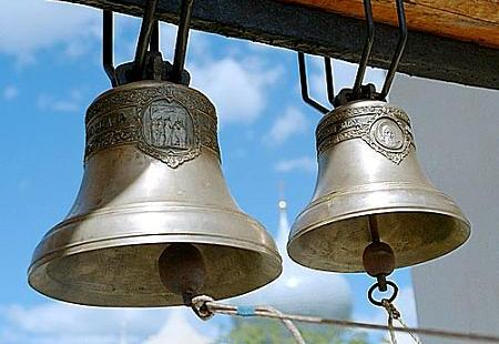 У всіх храмах УГКЦ на Прикарпатті одночасно задзвонять дзвони в пам
