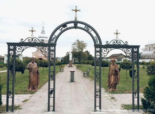 У Маріямполі завершили створення першого в Україні Біблійного саду