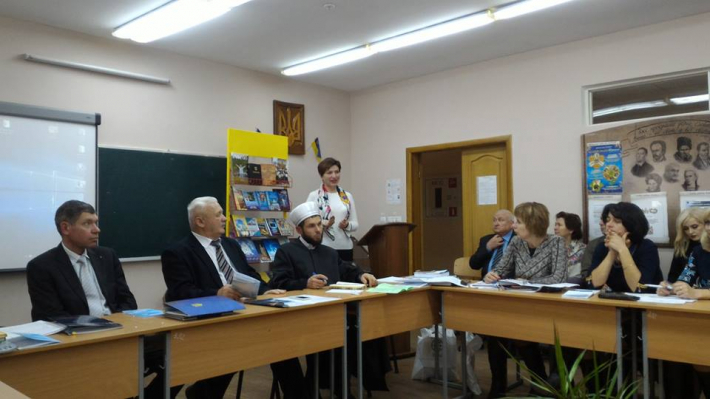 У Хмельницькому провели виїзне засідання Громадської ради щодо співпраці з Церквами та релігійними організаціями при МОН України