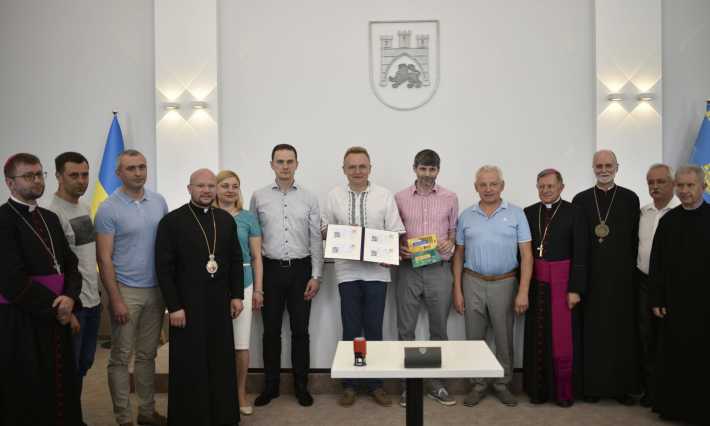 У Львові розпочалася урочиста академія, присвячена 20-річчю візиту святого папи Івана Павла ІІ до України