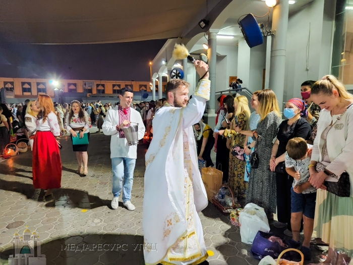 Отець Любомир Филипчак: «Наші люди в ОАЕ справді чекали священника, щоб помолитися українською мовою, а найбільше – щоб піти до сповіді»