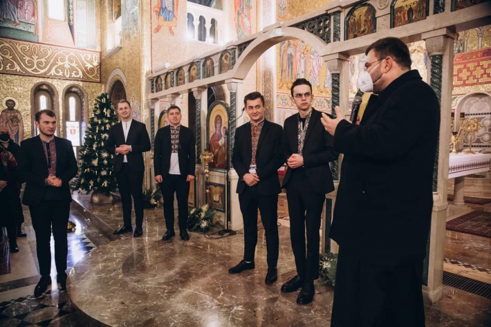 У соборі Святої Софії  відбувся останній виступ франківського вокального квінтету «ADORO» в Римі