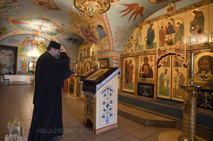 Патріарх Святослав відвідав поранених захисників України_14