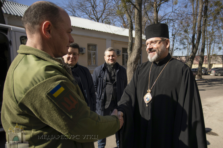 His Beatitude Sviatoslav visited the wounded defenders of Ukraine_4