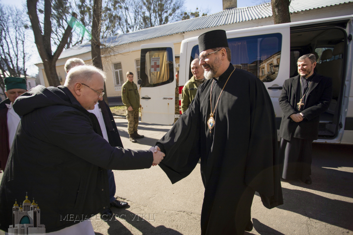 His Beatitude Sviatoslav visited the wounded defenders of Ukraine_5