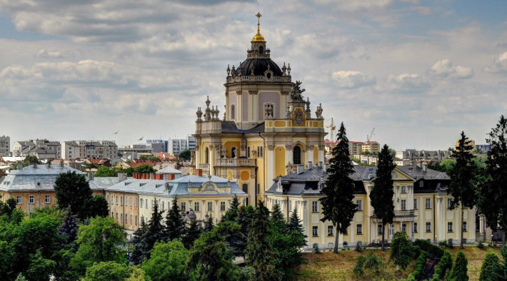 Територію Свято-Юрського комплексу передали Українській Греко-Католицькій Церкві
