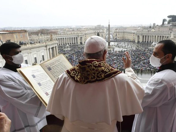 «Ісусе, не дозволь, аби в Україні поширювалися метастази конфлікту», – Папа Франциск у різдвяному посланні «Urbi et Orbi»