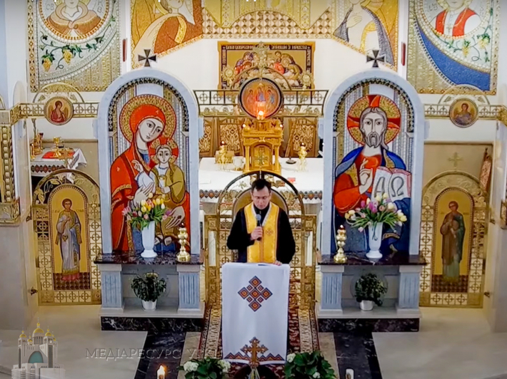 У парафії Святих Кирила і Методія, що в Івано-Франківську, провели цілоденну молитву за мир в Україні