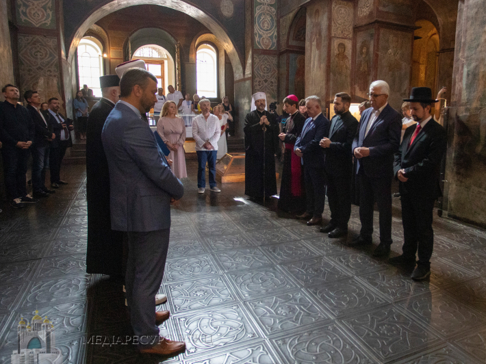 У День української державності релігійні лідери помолилися за Україну в Софії Київській