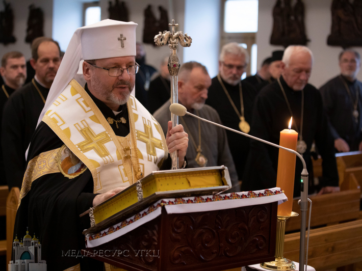 Члени Синоду Єпископів УГКЦ помолилися до Святого Духа та склали синодальну присягу