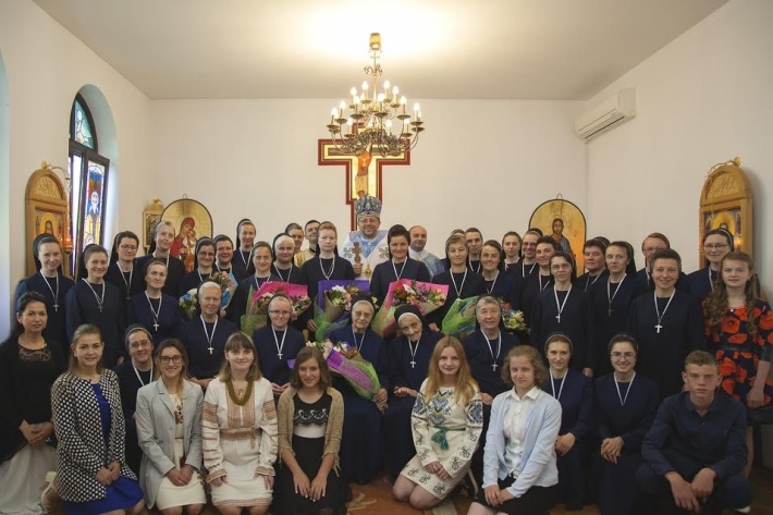 Святкування ювілеїв богопосвяченого життя і свята провінції у сестер служебниць у Львові