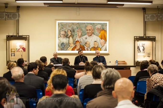 Глава УГКЦ провів прес-конференцію у Ватикані