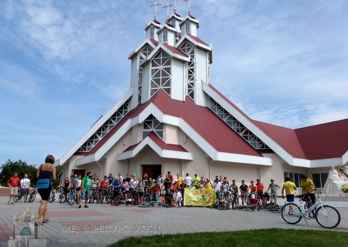 На Львівщині відбулася молодіжна велопроща до села Андрея та Климентія Шептицьких