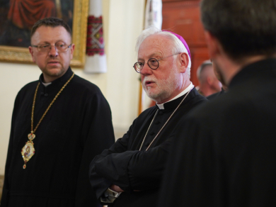 Секретарь по делам отношений Святого Престола с государствами встретился с епископами УГКЦ
