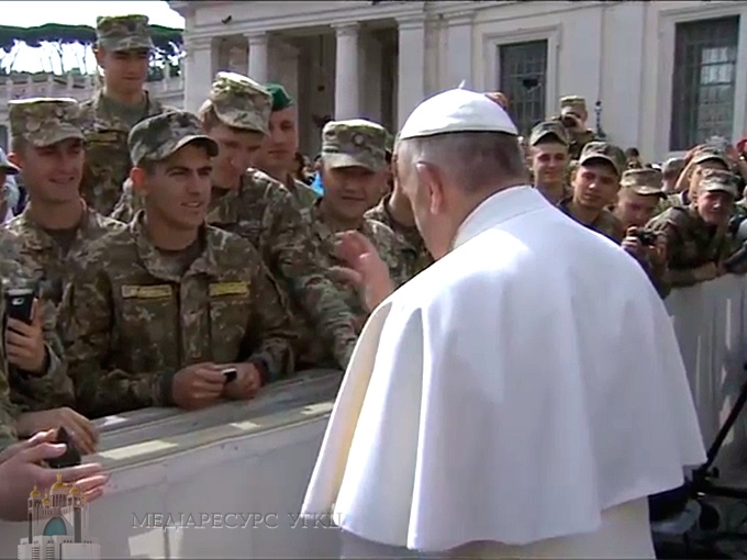 Папа Франциск благословив українських військових (ФОТО, ВІДЕО) - фото 1